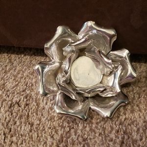 Flower silvertone votive holder